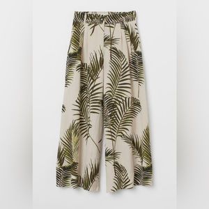 Wide trousers - Light beige/Palm leaves - Ladies H&M GB